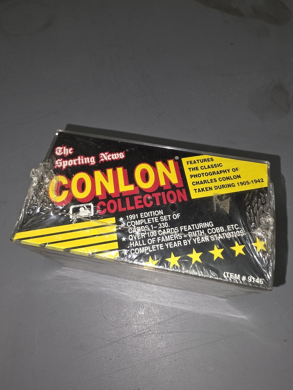The Sporting News Conlon Collection Trading Card Box - Black & Yellow